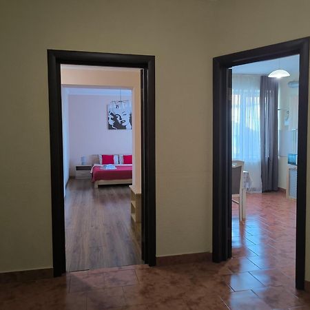 Apartments Domovik Мостова 5 Кв 37 Mukatschewo Exterior foto